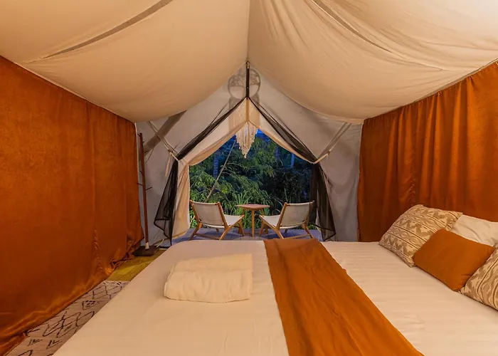 Camani Glamping