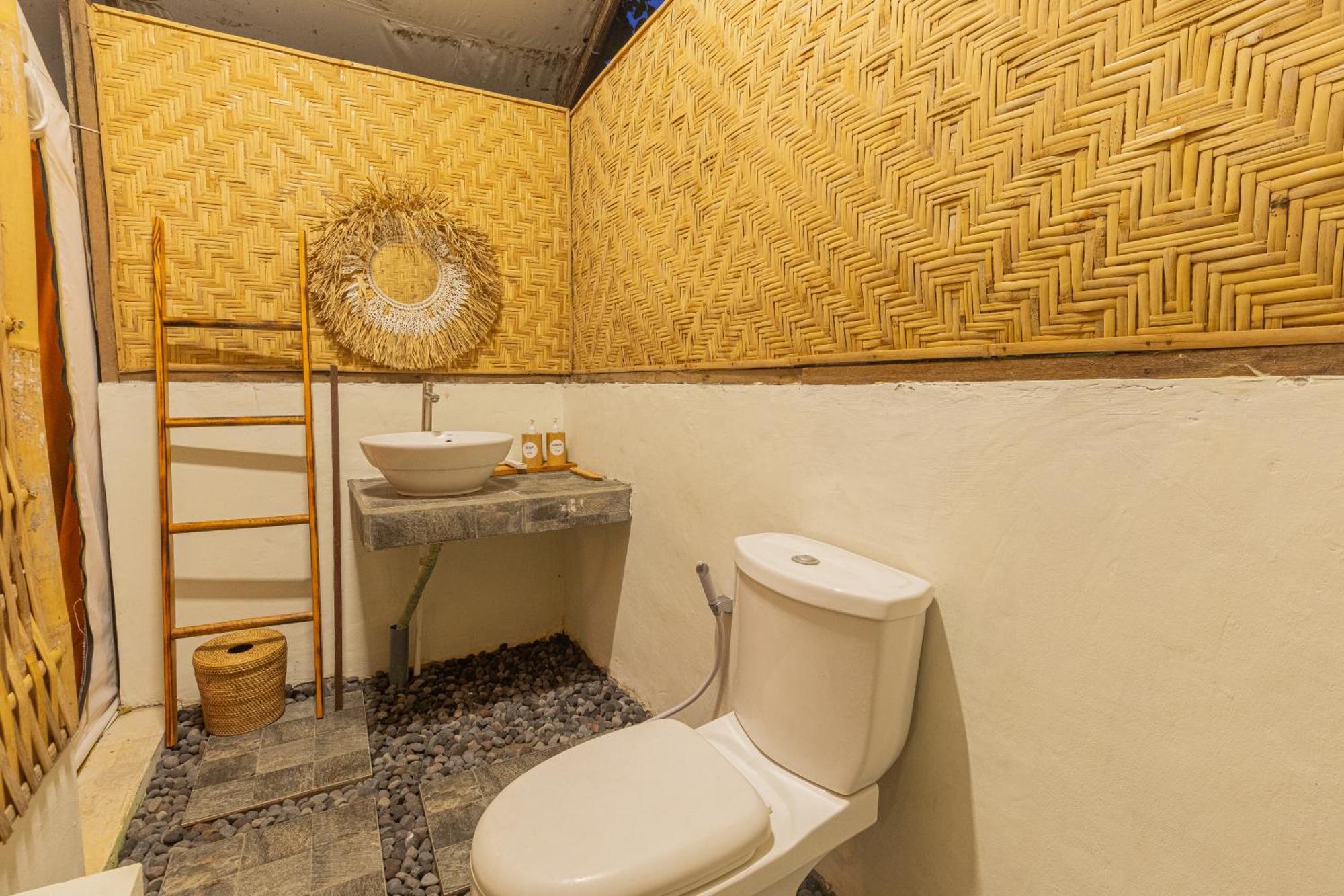Camani Glamping Luxe tent *