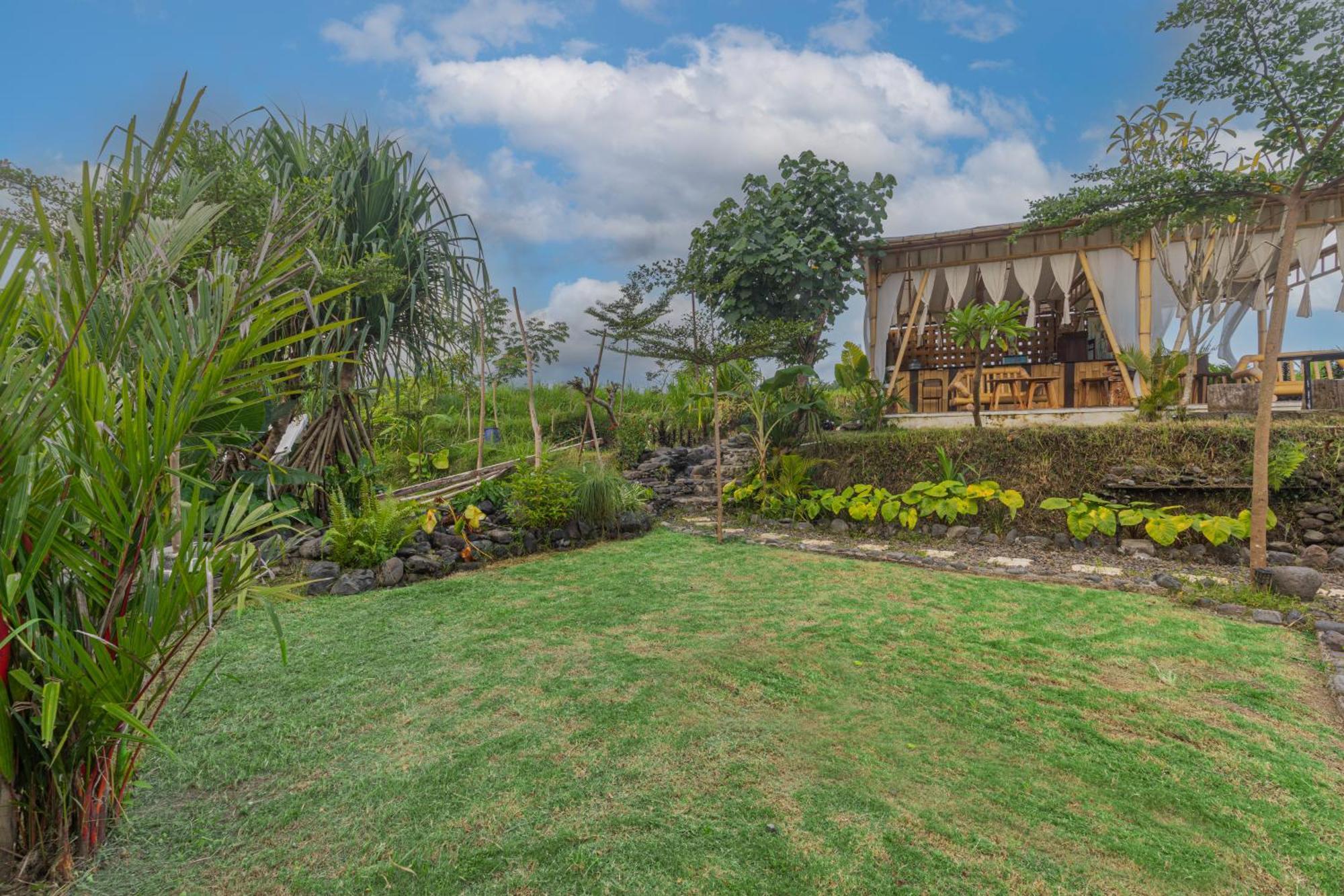 Camani Glamping Luxe tent