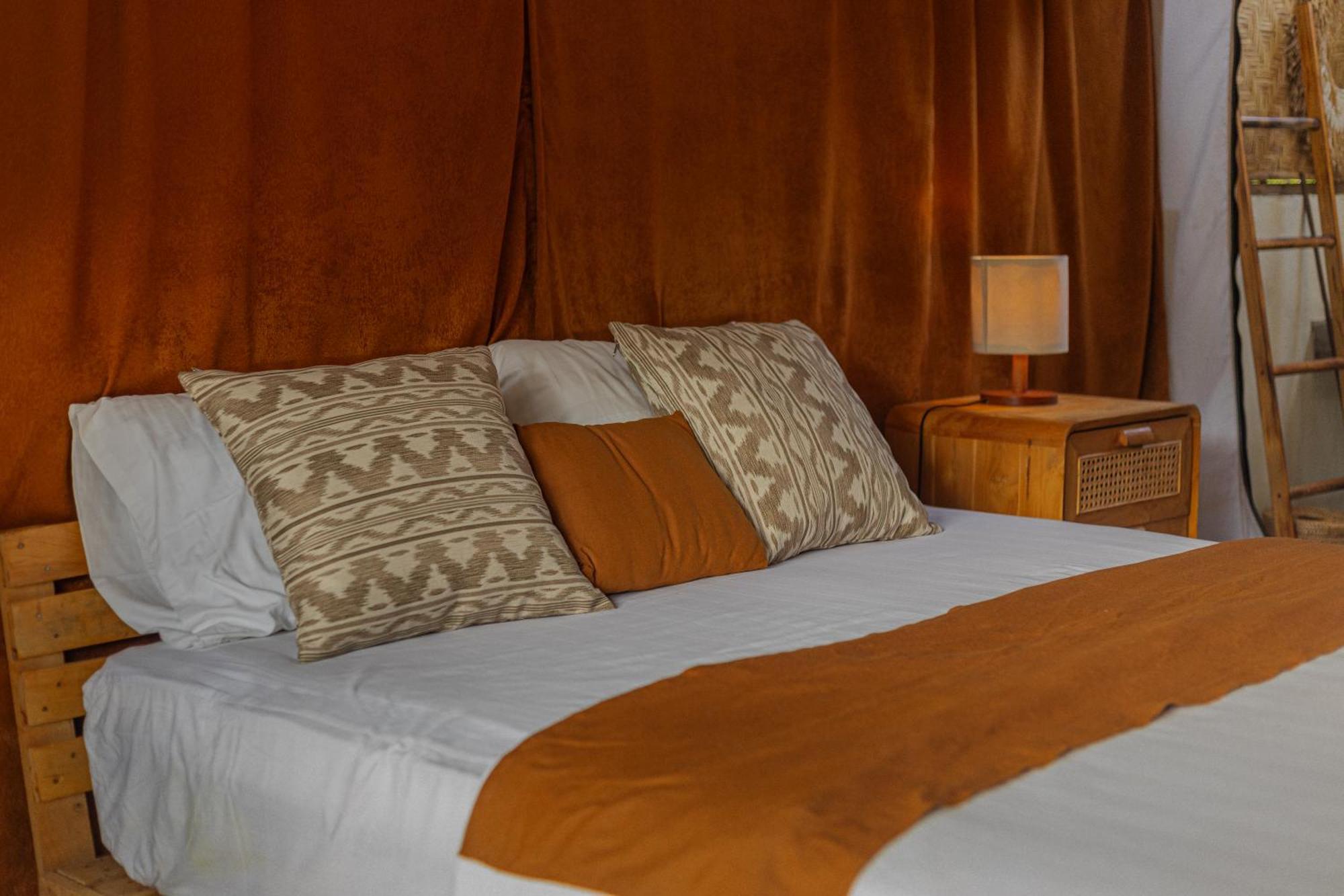 Luxe tent Camani Glamping